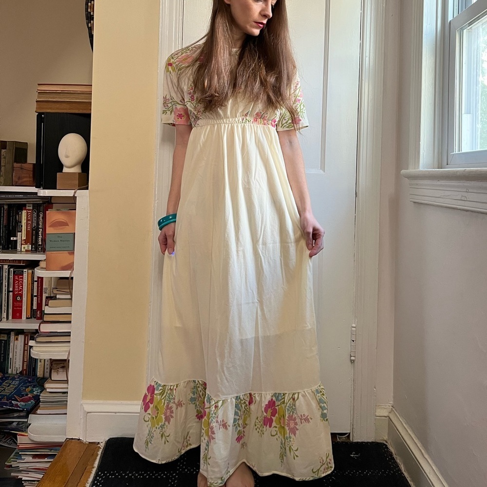 Vintage 70s Sheer Floral Maxi Full Length Boho Dress Nightgown Flower Child